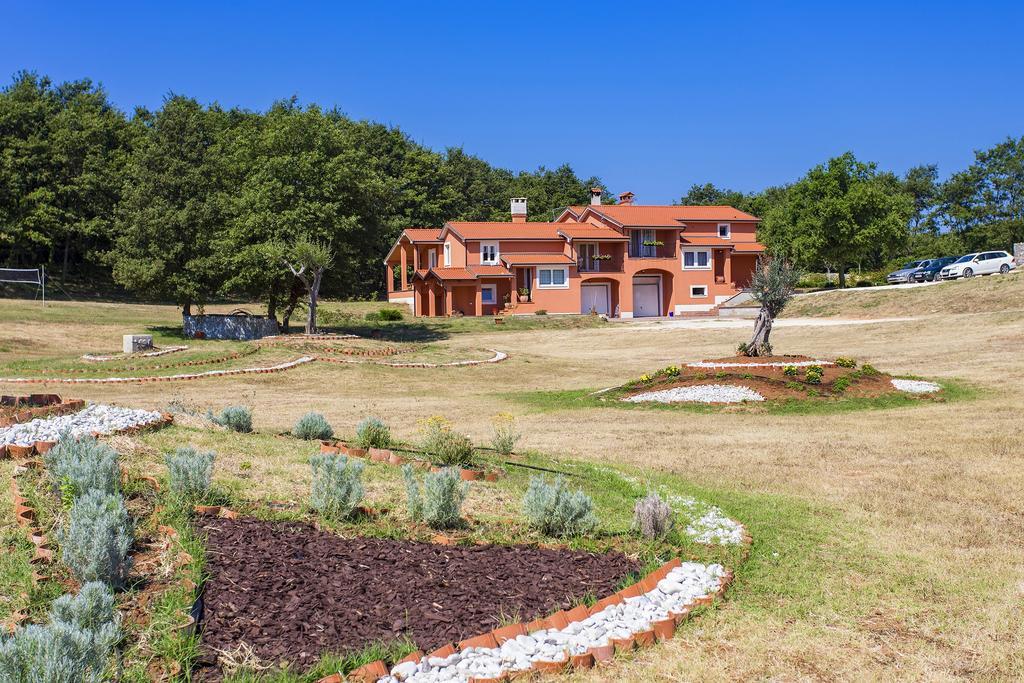 Apartments Matelici Divšići エクステリア 写真
